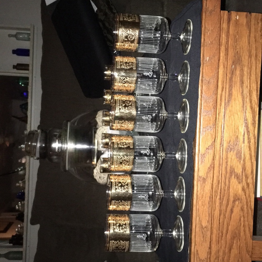 6 vintage Starlyte wine or champagne glasses